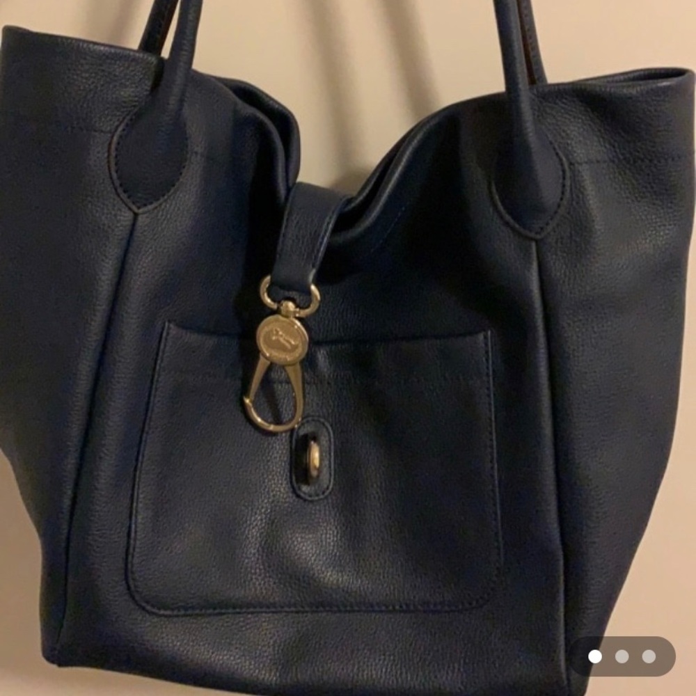 Dooney and bourke bag